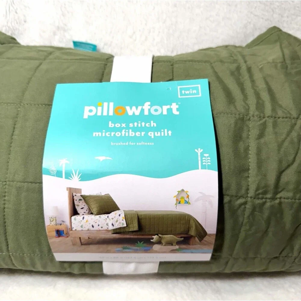 Pillowfort Twin Green Box Stitch Microfiber Kids Quilt Bedding